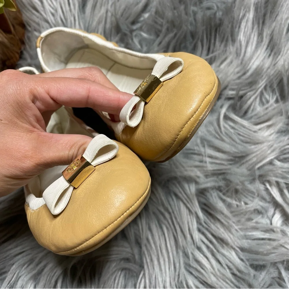 Tory Burch two toned women flats - Picture 4 of 9